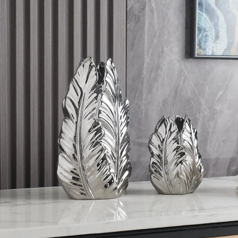 Luxury Feather Gold Painted Ceramic Vase